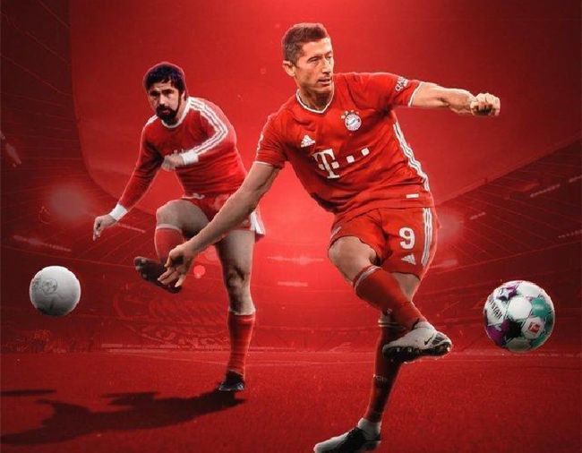 TA：阿莫林会坚持三后卫阵型，他认为这可以带领曼联重夺奖杯（TA：阿莫林将延续三中卫体系，坚信此举能助曼联再捧冠军）