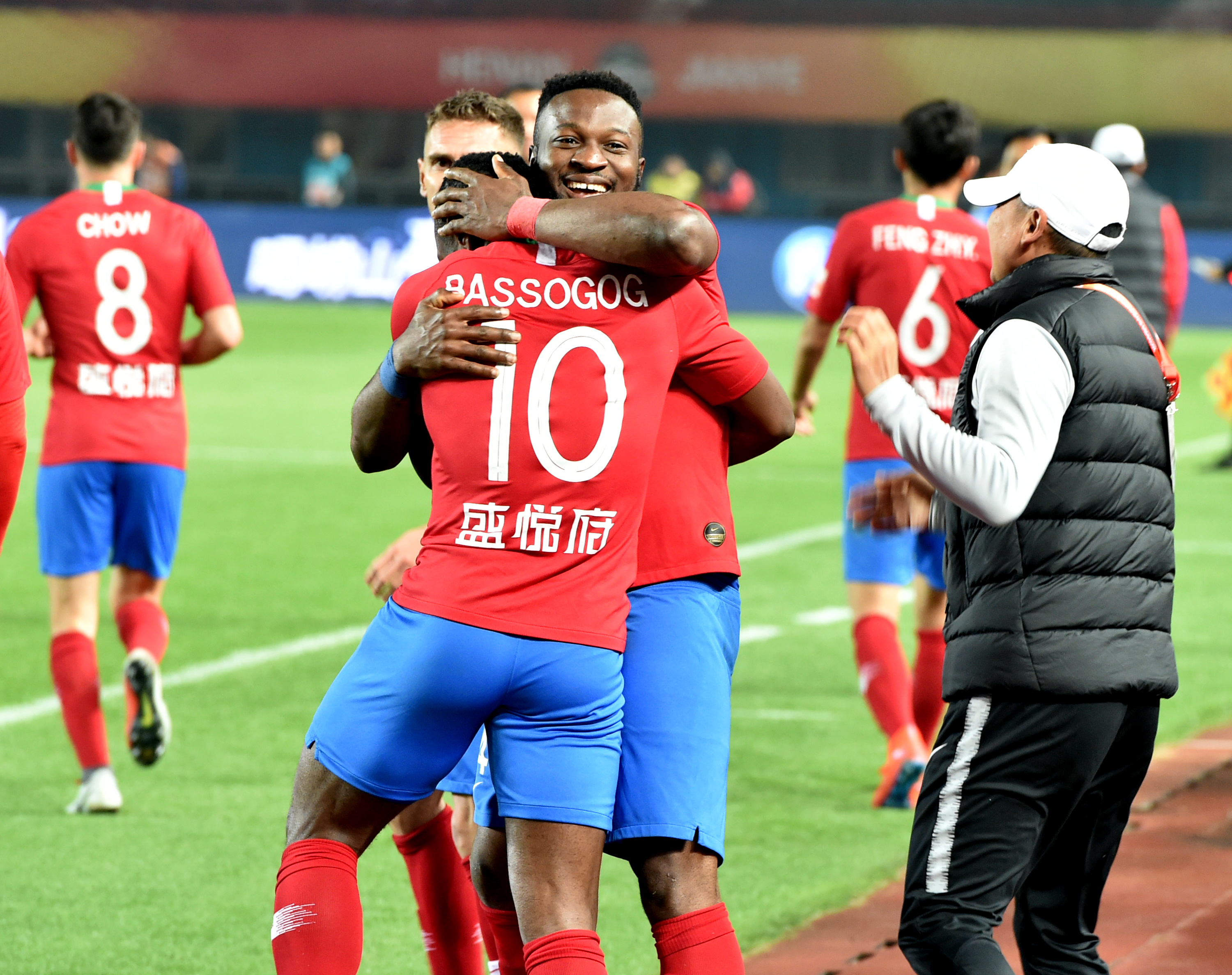 意媒：尤文加入弗罗霍尔特争夺战，与波尔图的良好关系是优势（意媒称尤文加入弗罗霍尔特竞逐，凭与波尔图的良好关系占得先机）